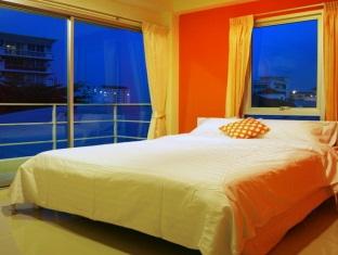 Madee Hostel cheap hotel with free wifi