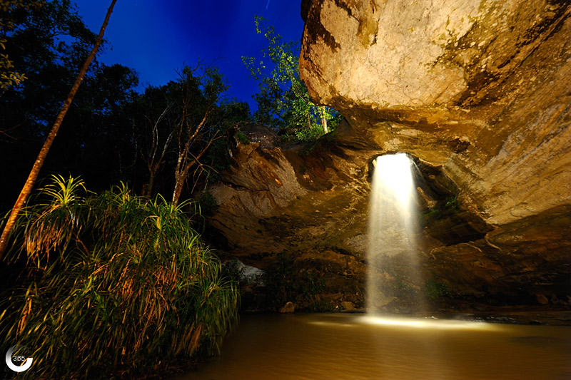 Ubon moonlight falls