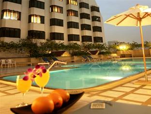 Hotels away from the floods in Bangkok