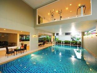 Hotels Not Flooded In Bangkok