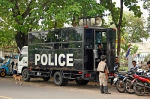 thai police van