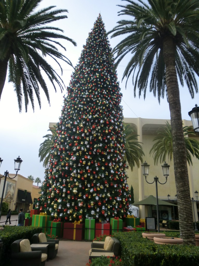 Christmas Tree Fashion Island