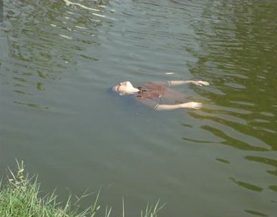 Dead person floating in Chiang Mai Moat comes back to life