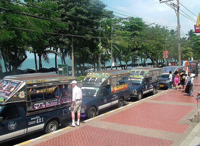 baht buses Beach Road Pattaya