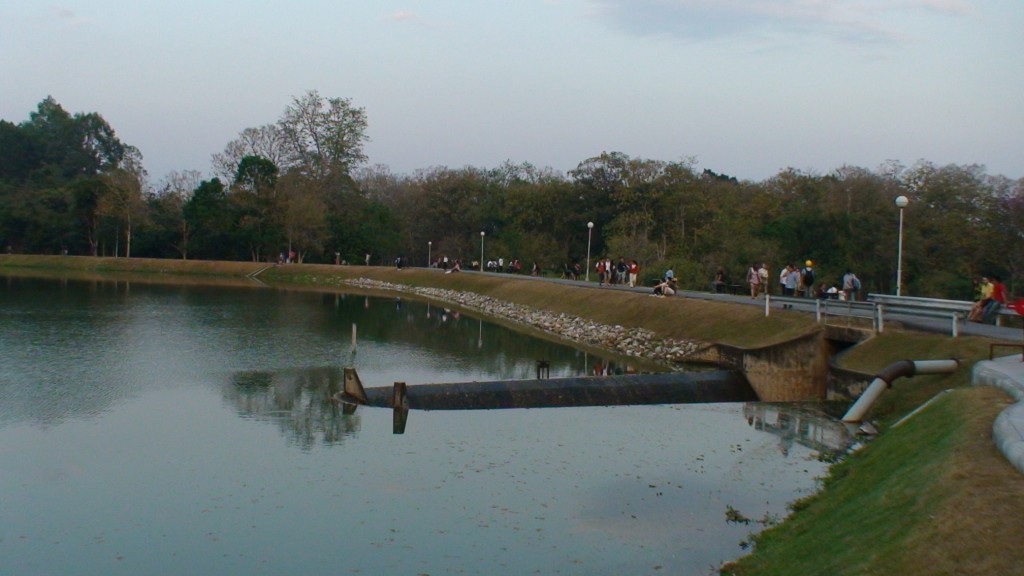 chiang mai university lake